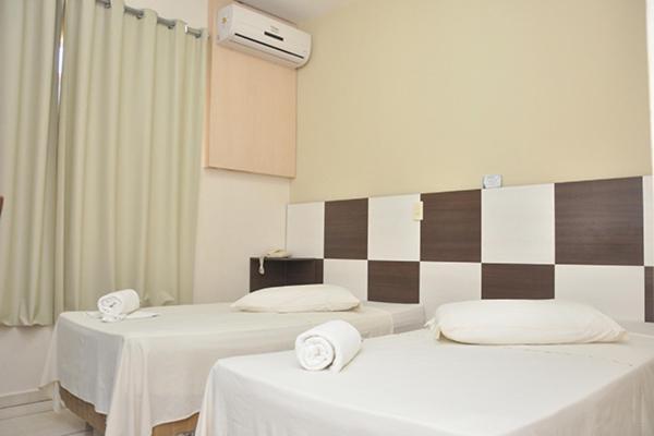 Hotel Maestro Express Toledo توليدو الغرفة الصورة