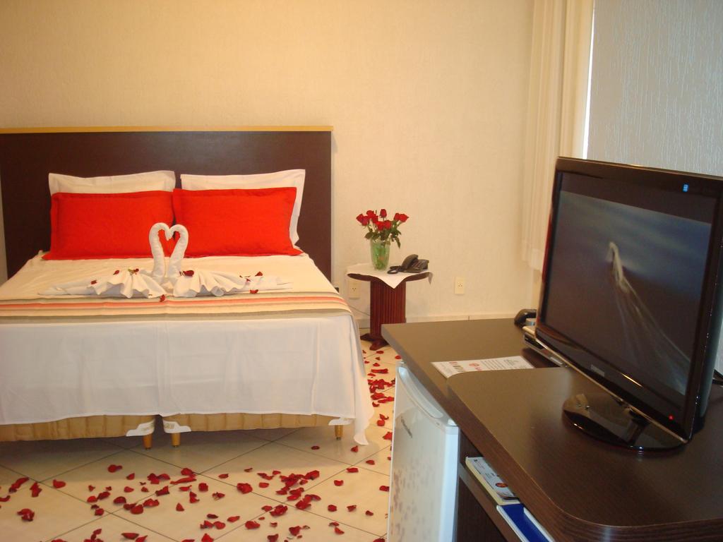 Hotel Maestro Express Toledo توليدو المظهر الخارجي الصورة